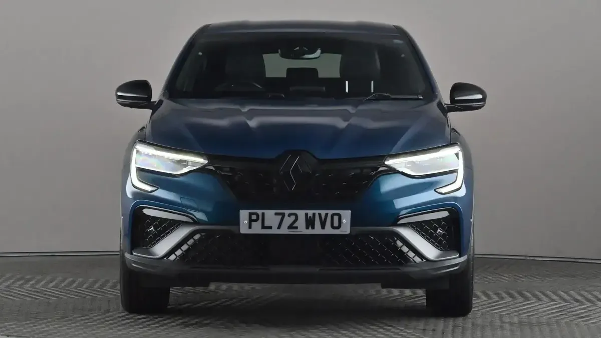 Begagnad Renault Arkana Engineered 142 HK (104 kW) 2023 Blå SUV