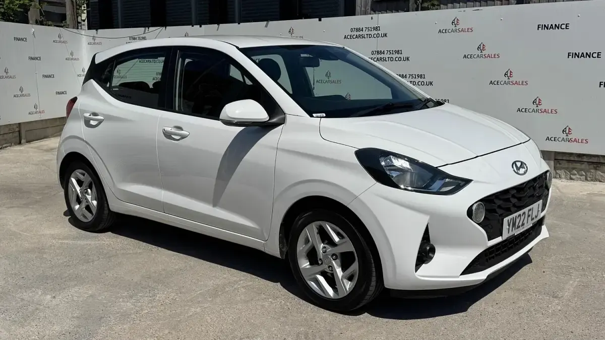 Used Hyundai i10 SE 2022 White Hatchback