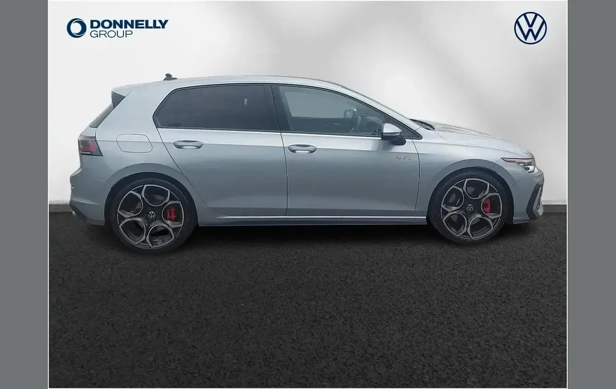Used VW Golf VIII GTI 261 HP (191 kW) 2025 Silver Hatchback