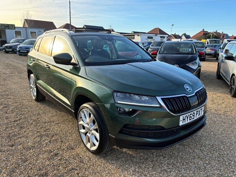 Green Used 2019 Skoda Karoq SUV | £12,995 (Fair price) - Image 1/4