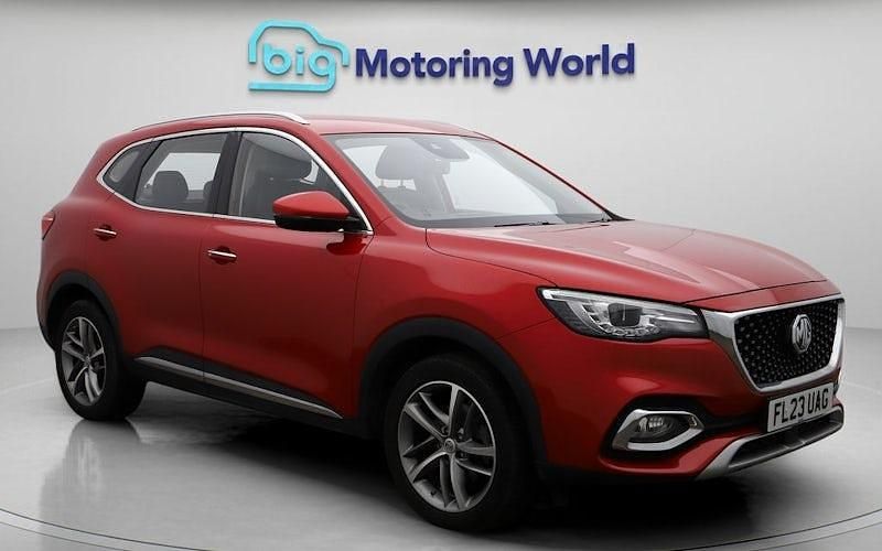 Used MG HS Excite 162 HP (119 kW) 2023 Red SUV