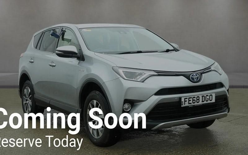 Used Toyota RAV4 197 HP (144 kW) 2018 Silver SUV
