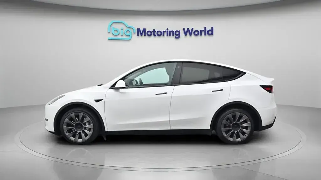 Used Tesla Model Y Long Range AWD 378 kW (514 HP) 2023 White SUV