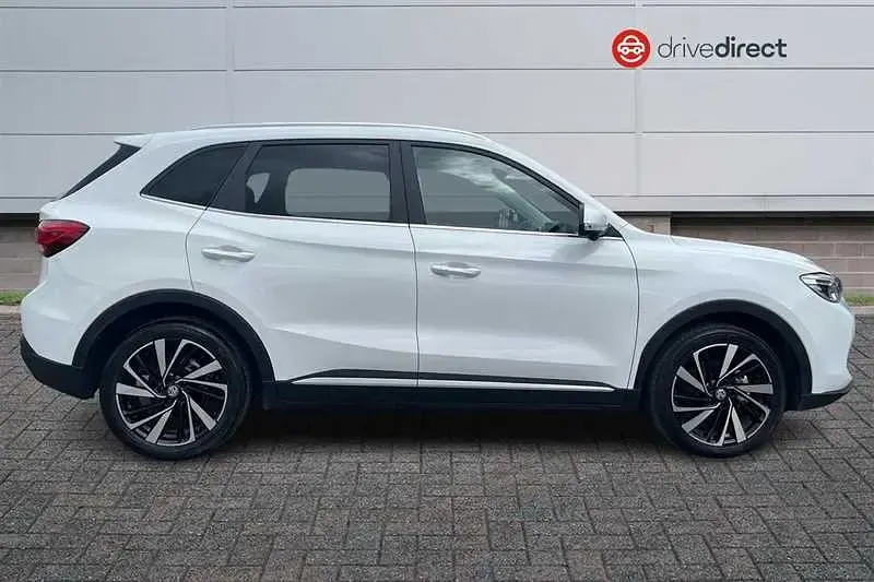 Used MG ZS Trophy 2025 White SUV
