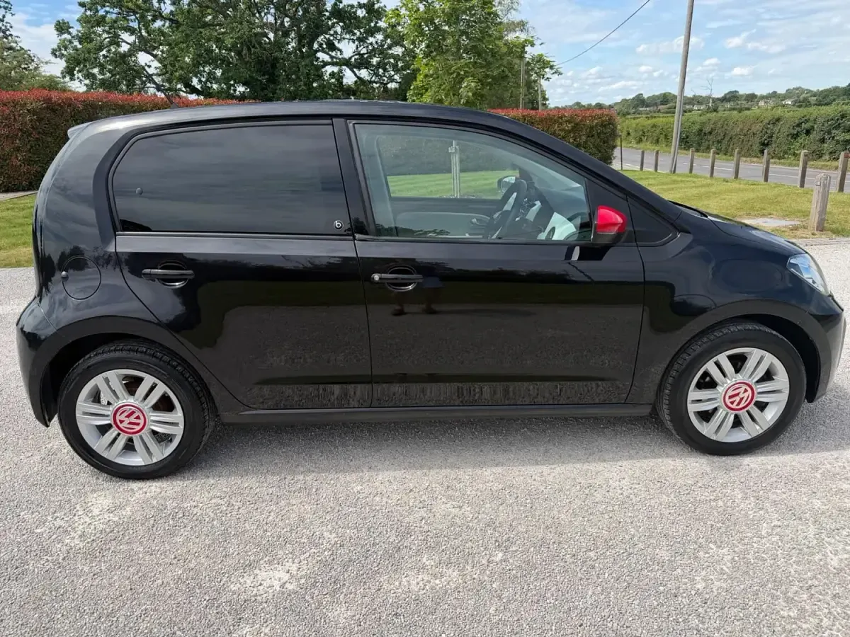 Used VW up! Beats 75 HP (55 kW) 2018 Black Hatchback