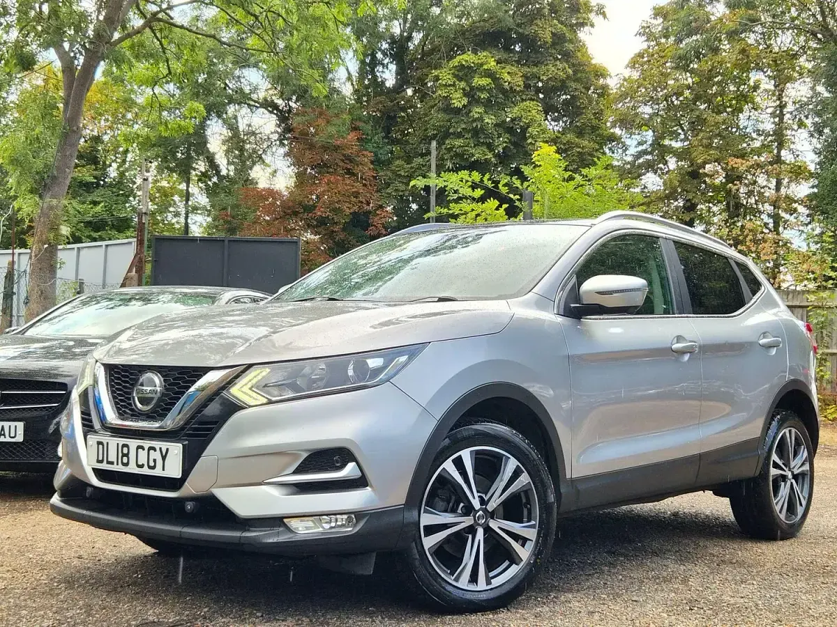 Used Nissan Qashqai N-Connecta 2018 Silver SUV