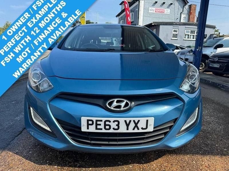 Blue Used 2014 Hyundai i30 Classic Hatchback | £3,395 (Fair price) - Image 1/4