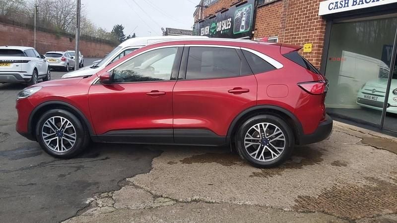 Used Ford Kuga Titanium 120 HP (88 kW) 2021 Red SUV