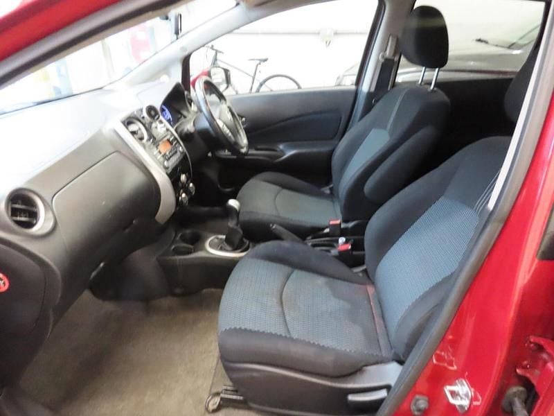 Used Nissan Note Acenta 90 HP (66 kW) 2014 Red Hatchback