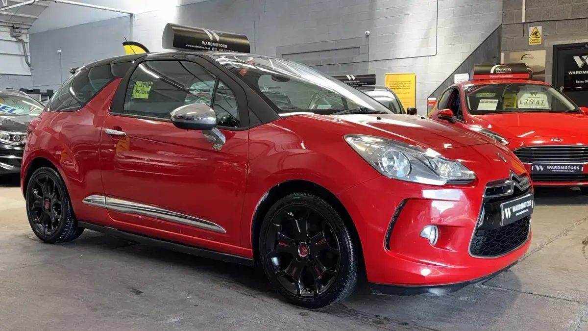 Used Citroën DS3 110 HP (80 kW) 2012 Red Hatchback