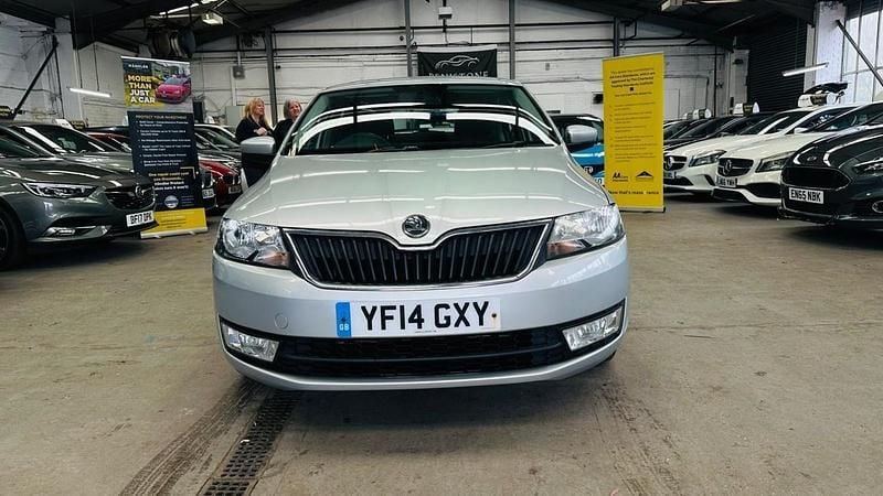 Used Skoda Rapid SE 110 HP (80 kW) 2014 Silver Hatchback