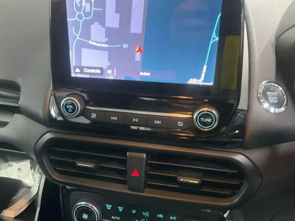 Used Ford Ecosport Titanium 100 HP (73 kW) 2019 Silver SUV