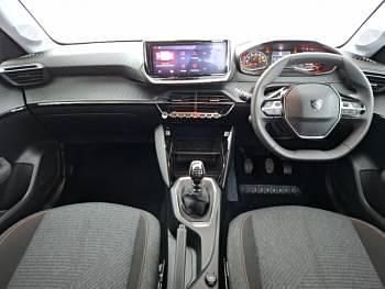 Używany Peugeot 208 Style 101 KM (74 kW) 2025 Szary Hatchback