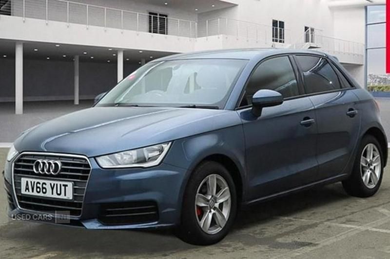 Used Audi A1 Sportback Design 95 HP (69 kW) 2016 Hatchback