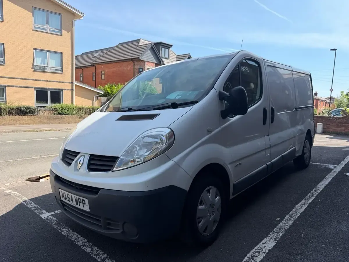 Used Renault Trafic 115 HP (84 kW) 2014 White MPV