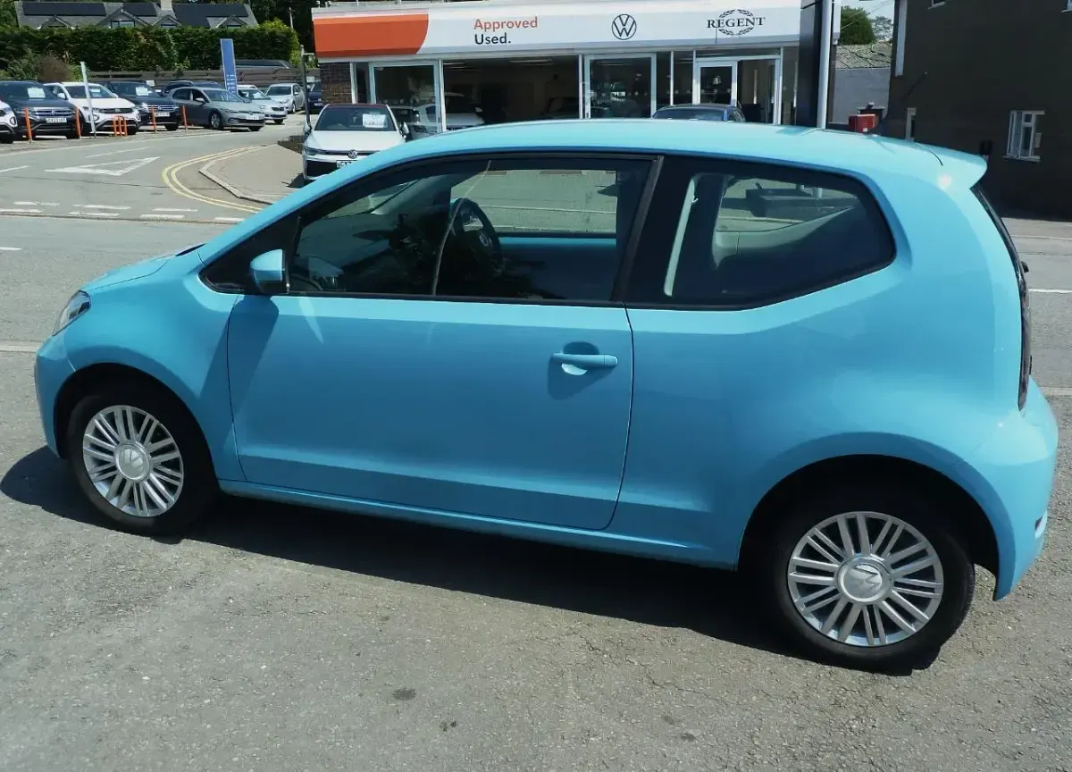 Used VW up! 65 HP (47 kW) 2022 Blue Hatchback