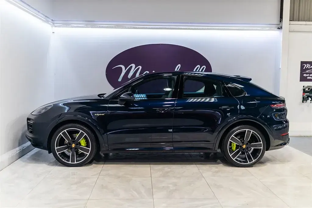 Used Porsche Cayenne 2021 Moonlight blue SUV