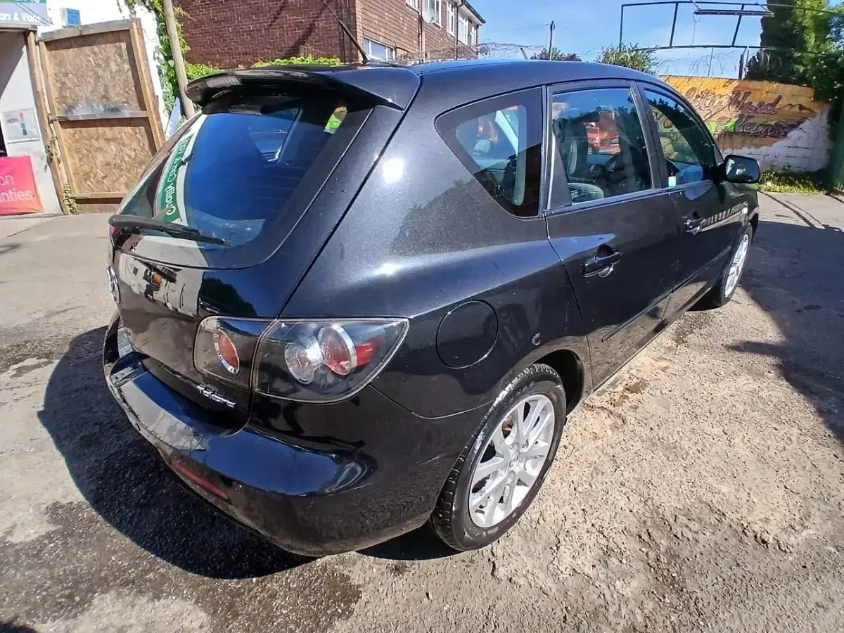 Used Mazda 3 Takara 105 HP (77 kW) 2008 Black Hatchback