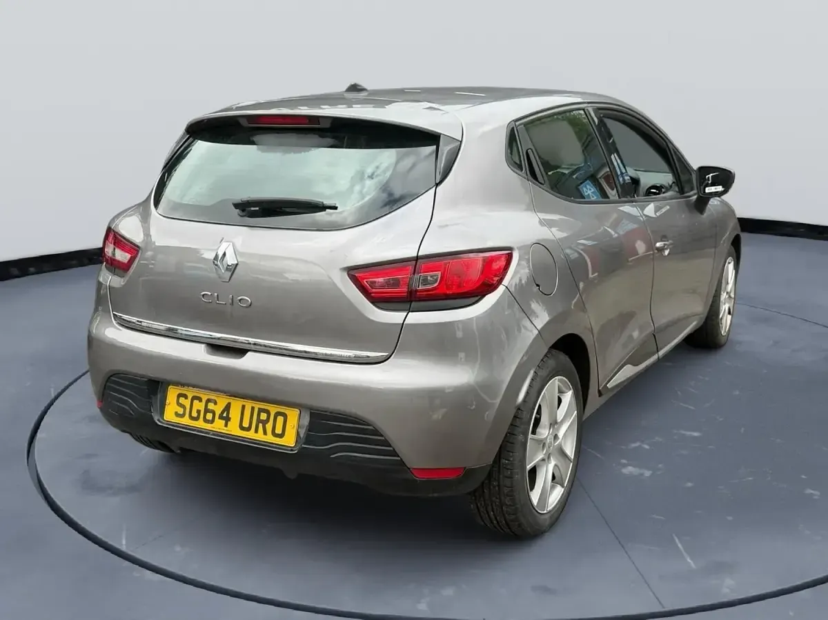 Used Renault Clio Dynamique 75 HP (55 kW) 2014 Grey Hatchback