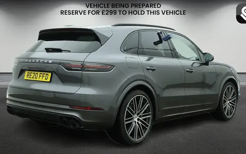 Used Porsche Cayenne Turbo S E-Hybrid 680 HP (500 kW) 2022 SUV