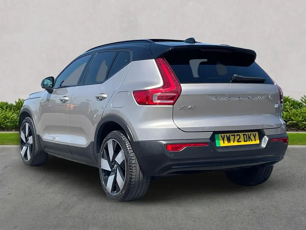 Used Volvo XC40 Ultimate 300 kW (408 HP) 2023 Black SUV