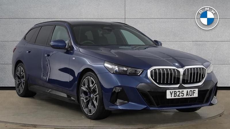 Used BMW 530e M Sport 295 HP (216 kW) 2025 Blue Estate