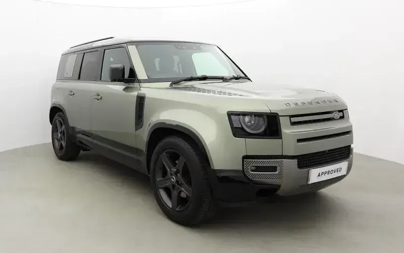 Used Land Rover Defender SE Dynamic 249 HP (183 kW) 2023 SUV