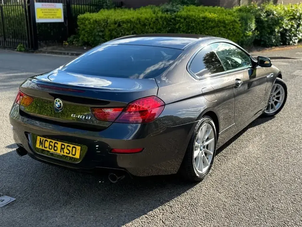 Usado BMW 640 Comfort Edition 2017 Marrón Coupe
