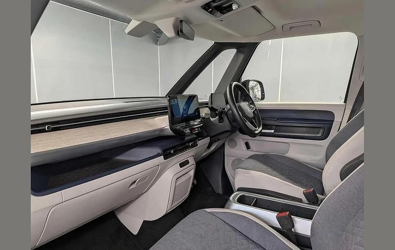 Used VW ID. Buzz Pro 150 kW (204 HP) 2024 Silver MPV