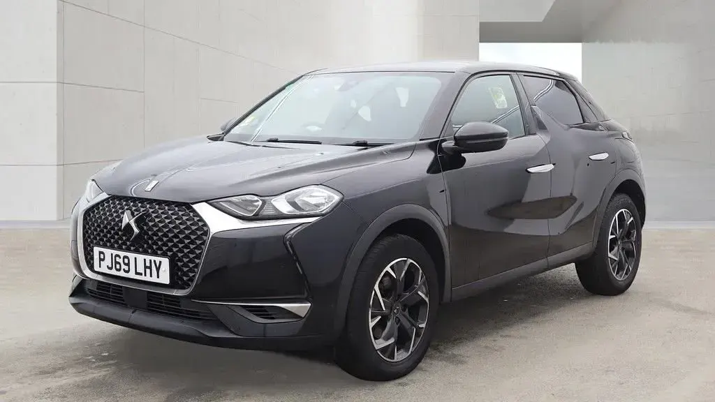 Used DS Automobiles DS3 Prestige 155 HP (114 kW) 2019 Black MPV