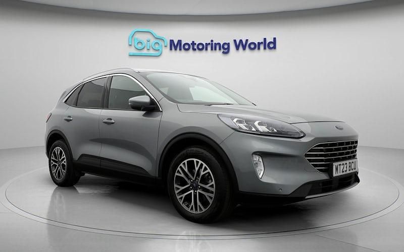 Used Ford Kuga Titanium 150 HP (110 kW) 2023 Silver SUV