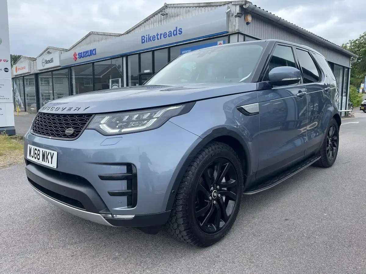 Used Land Rover Discovery 5 HSE 2018 Blue SUV