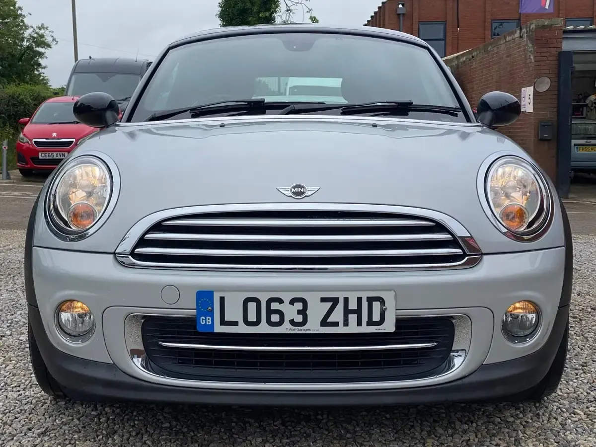 Used Mini Cooper Coupé 122 HP (89 kW) 2014 Silver Coupe