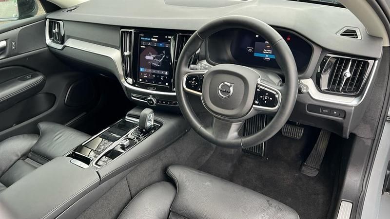 Used Volvo V60 Plus 350 HP (257 kW) 2025 Vapour grey Estate