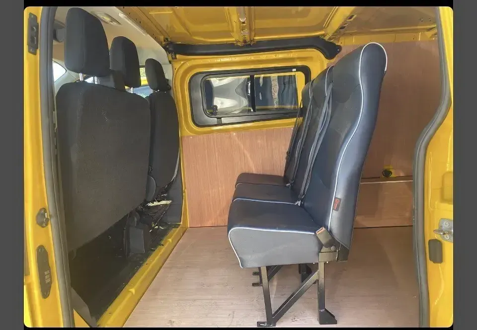 Used Ford Transit Custom 130 HP (95 kW) 2022 Yellow Van