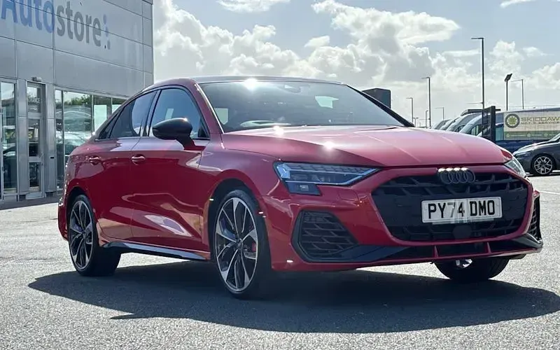 Usado Audi S3 Black Edition 333 HP (244 kW) 2025 Sedan