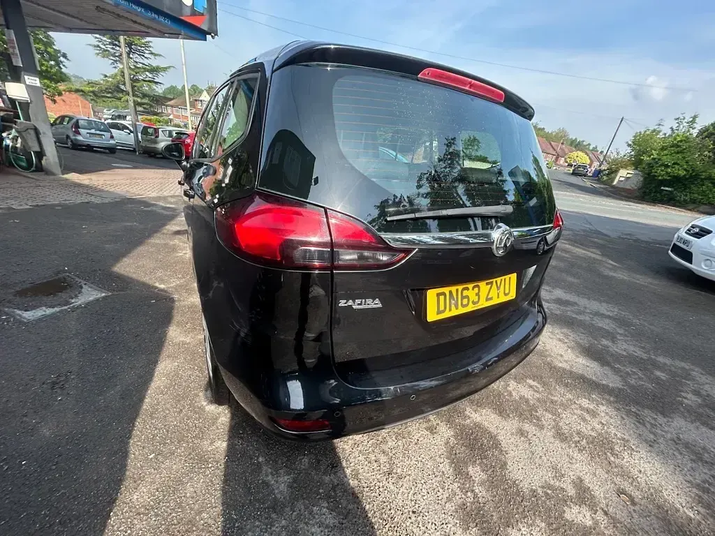 Used Vauxhall Zafira 2013 Metallic black MPV