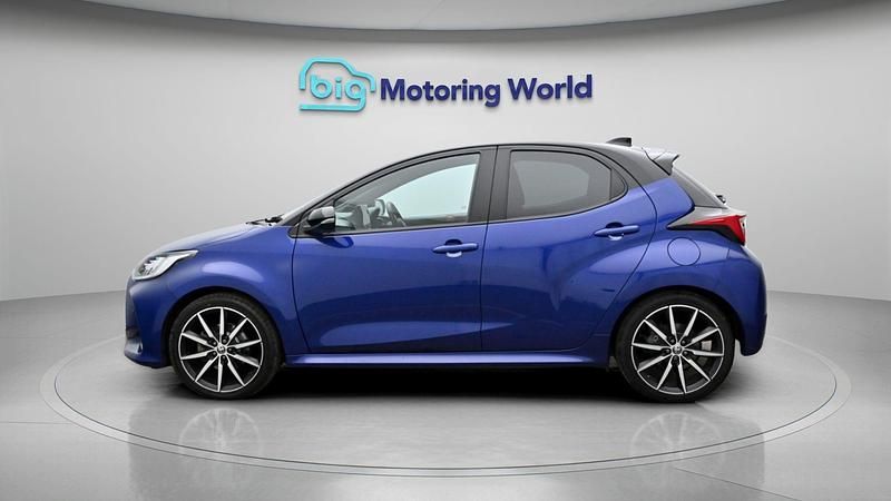 Used Toyota Yaris Hybrid Sport 131 HP (96 kW) 2025 Blue Hatchback