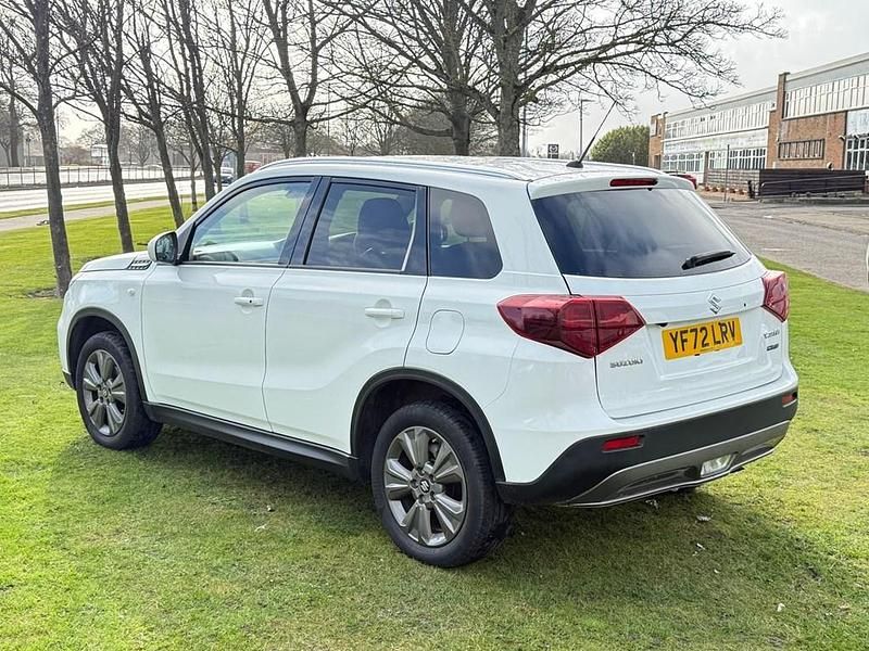 Used Suzuki Vitara SZ-T 115 HP (84 kW) 2022 White SUV
