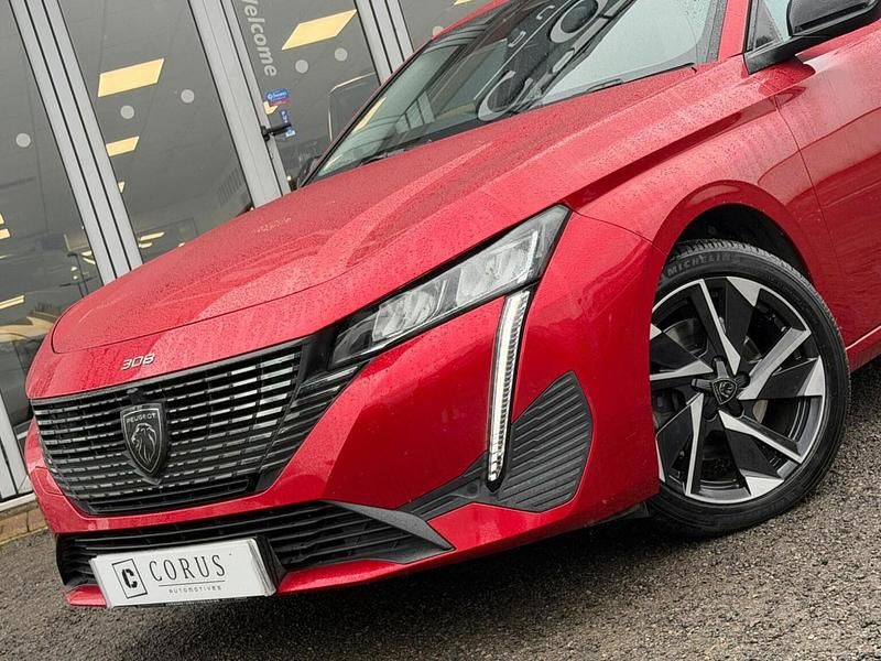 Used Peugeot 308 SW Allure Premium 2022 Red Estate