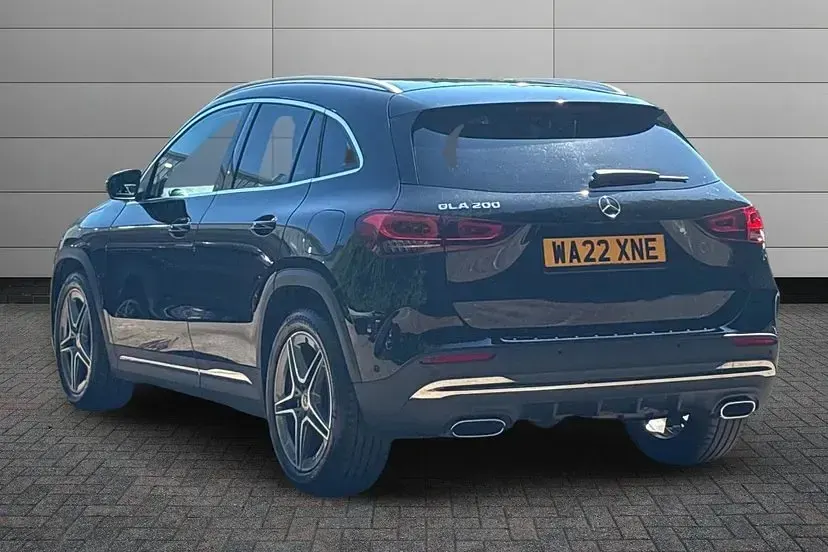 Used Mercedes GLA200 Executive 163 HP (119 kW) 2022 Black SUV