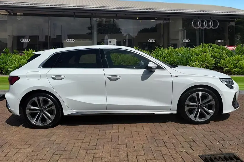 Used Audi A3 S-Line 150 HP (110 kW) 2025 White Hatchback