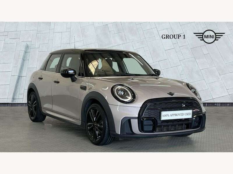 Rooftop grey Used 2021 Mini Cooper Comfort Hatchback | £18,790 (Expensive) - Image 1/4