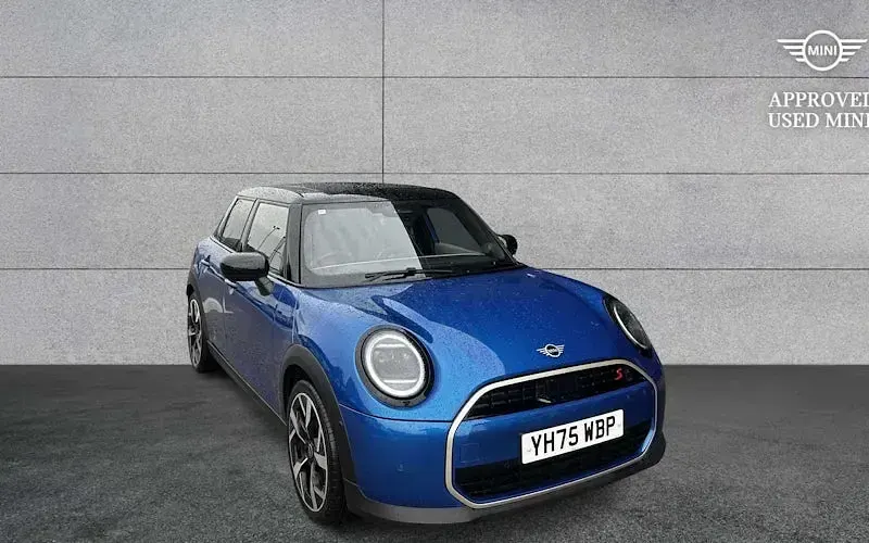 Used Mini Cooper Exclusive 150 kW (204 HP) 2025 Hatchback
