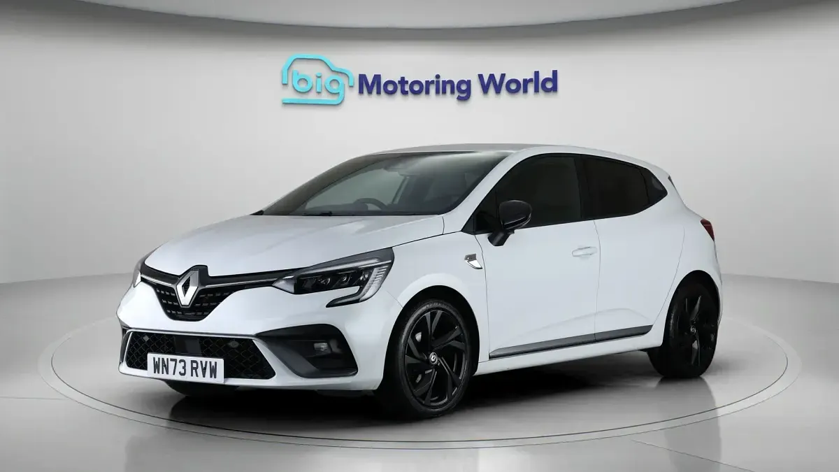 Używany Renault Clio V RS Line 90 KM (66 kW) 2023 Biały Hatchback