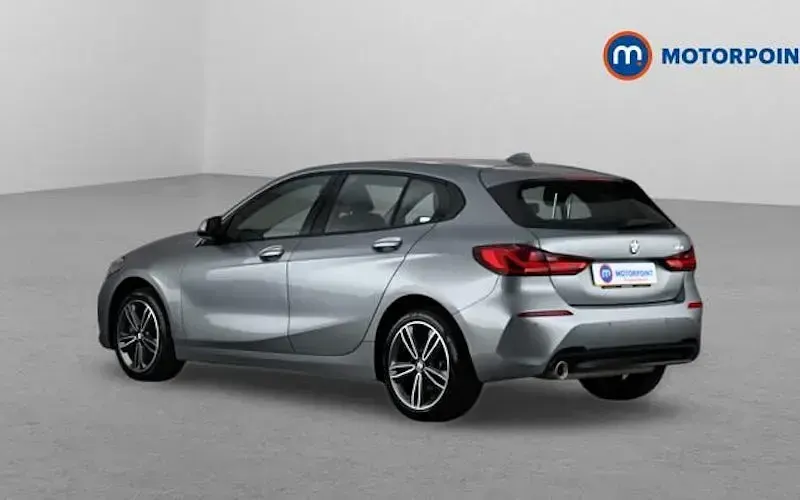 Used BMW 118 Sport Line 136 HP (100 kW) 2024 Hatchback