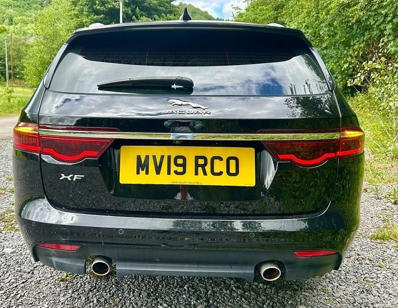 Begagnad Jaguar XF Portfolio 2019 Svart Sedan
