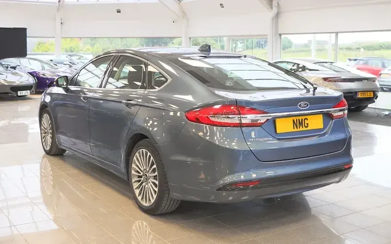 Used Ford Mondeo Titanium 150 HP (110 kW) 2020 Blue Hatchback