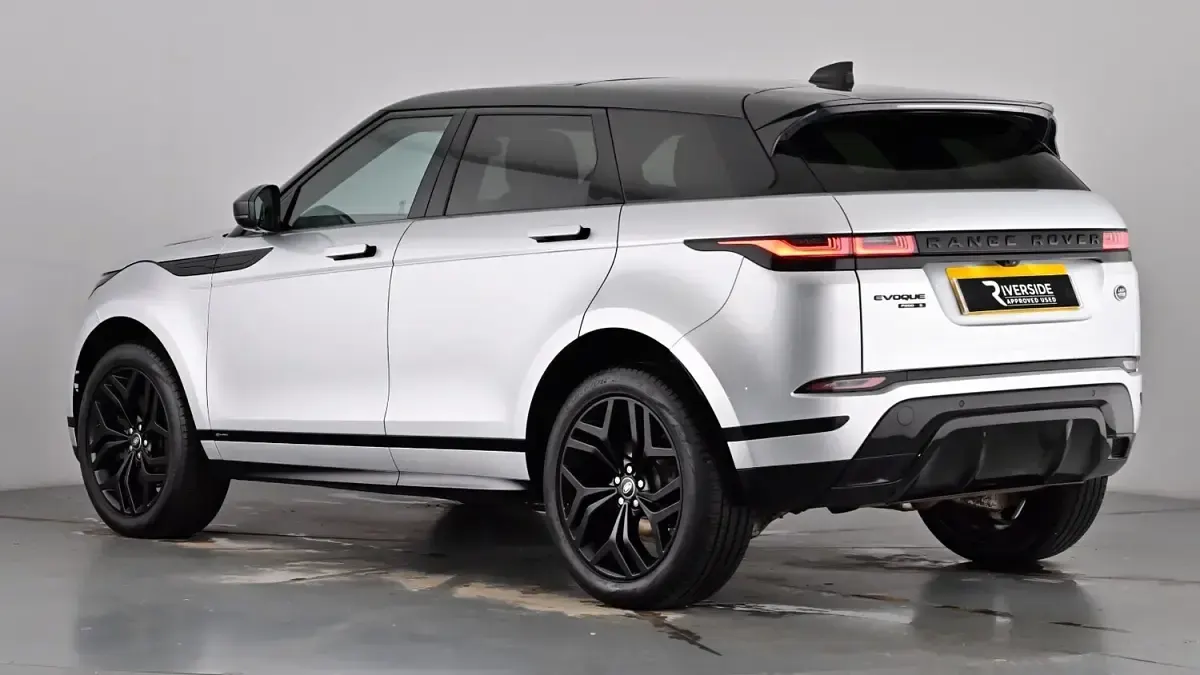 Used Land Rover Range Rover evoque R-Dynamic 200 HP (147 kW) 2019 Indus silver SUV