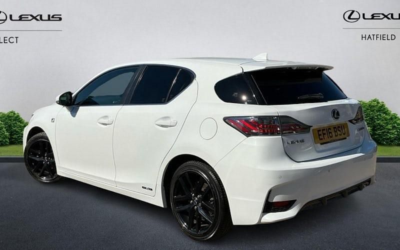 Used Lexus CT200h Sport Line 136 HP (100 kW) 2017 Hatchback